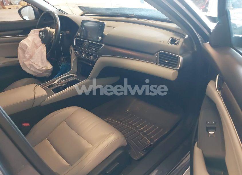 Photo 5 of 2020 Honda Accord EX-L 2.0T (VIN 1HGCV2F55LA011816)