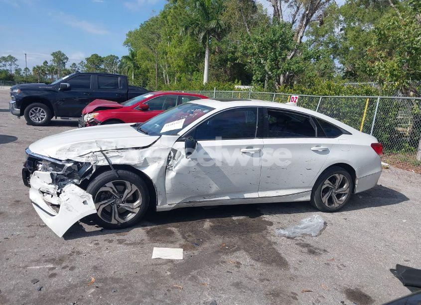 Photo 14 of 2018 Honda Accord EX-L 2.0T (VIN 1HGCV2F57JA017839)