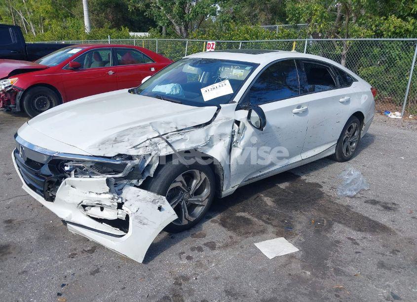 Photo 2 of 2018 Honda Accord EX-L 2.0T (VIN 1HGCV2F57JA017839)