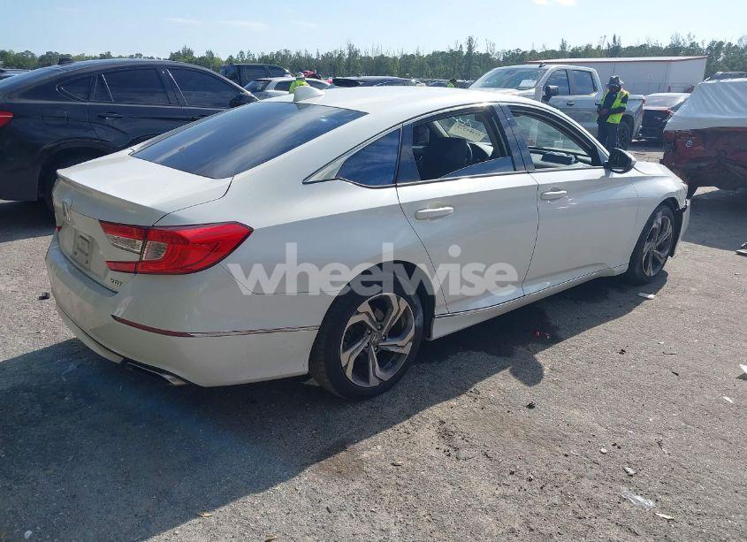 Photo 4 of 2018 Honda Accord EX-L 2.0T (VIN 1HGCV2F57JA017839)