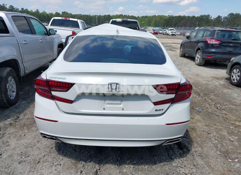 Photo 16 of 2018 Honda Accord EX-L 2.0T (VIN 1HGCV2F58JA009037)