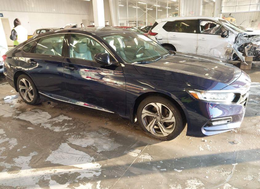 2018 Honda Accord EX-L 2.0T (VIN 1HGCV2F58JA011564) main photo