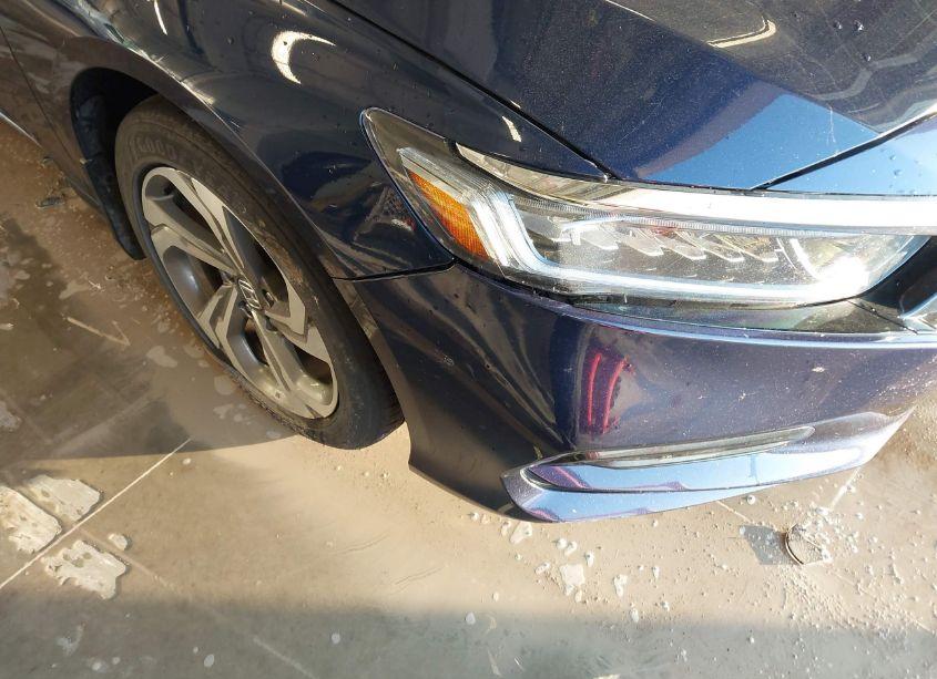 Photo 19 of 2018 Honda Accord EX-L 2.0T (VIN 1HGCV2F58JA011564)