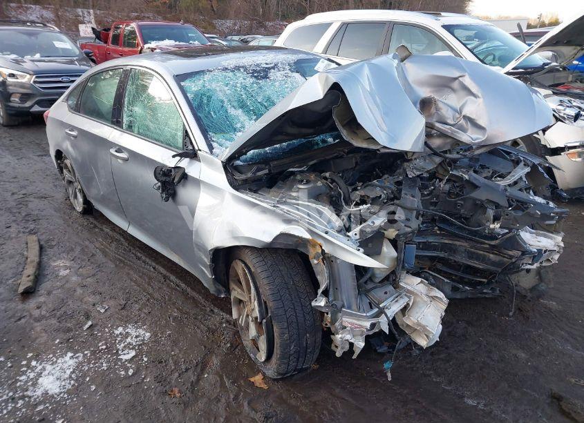 2018 Honda Accord EX-L 2.0T (VIN 1HGCV2F58JA017770) main photo