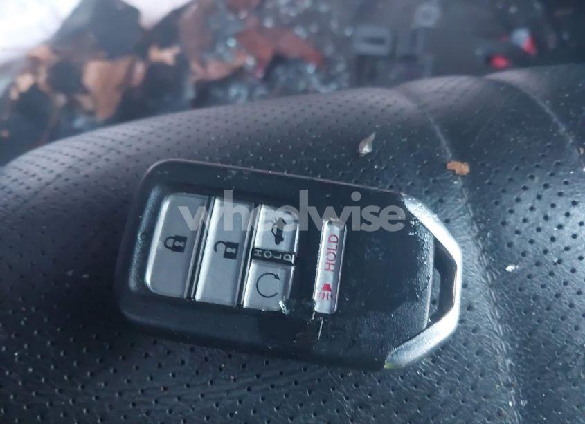 Photo 11 of 2018 Honda Accord EX-L 2.0T (VIN 1HGCV2F58JA017770)