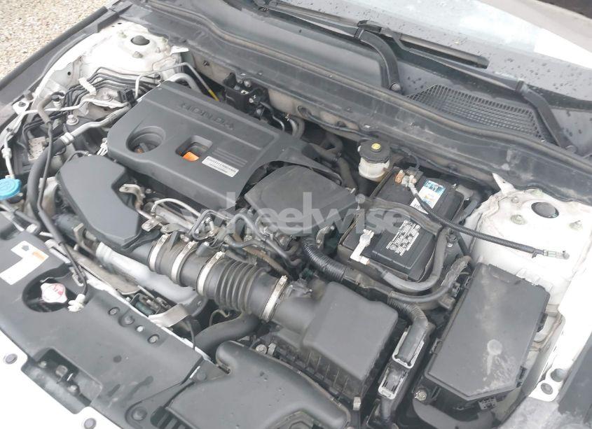Photo 10 of 2018 Honda Accord EX-L 2.0T (VIN 1HGCV2F59JA034075)
