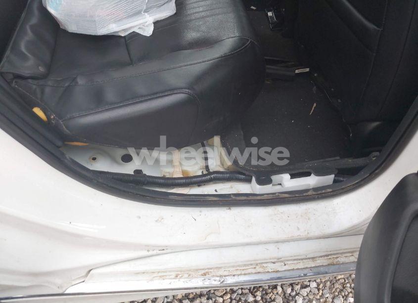 Photo 14 of 2018 Honda Accord EX-L 2.0T (VIN 1HGCV2F59JA034075)