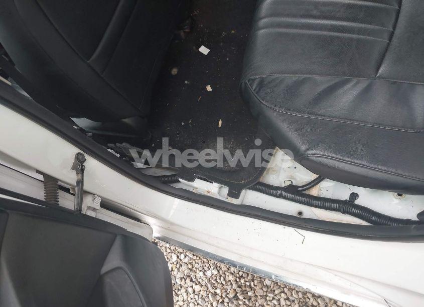 Photo 16 of 2018 Honda Accord EX-L 2.0T (VIN 1HGCV2F59JA034075)