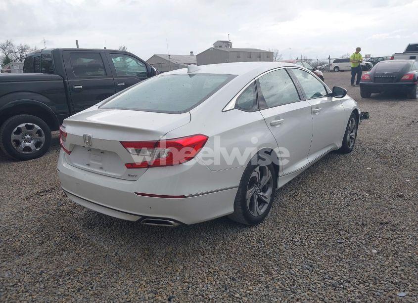 Photo 4 of 2018 Honda Accord EX-L 2.0T (VIN 1HGCV2F59JA034075)