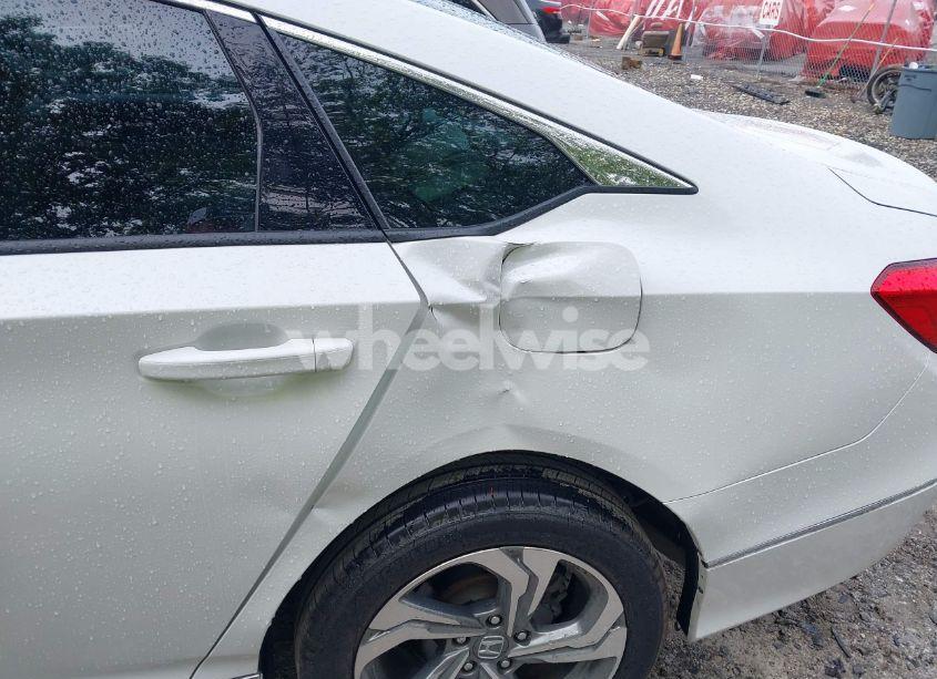 Photo 6 of 2019 Honda Accord EX-L 2.0T (VIN 1HGCV2F59KA007282)