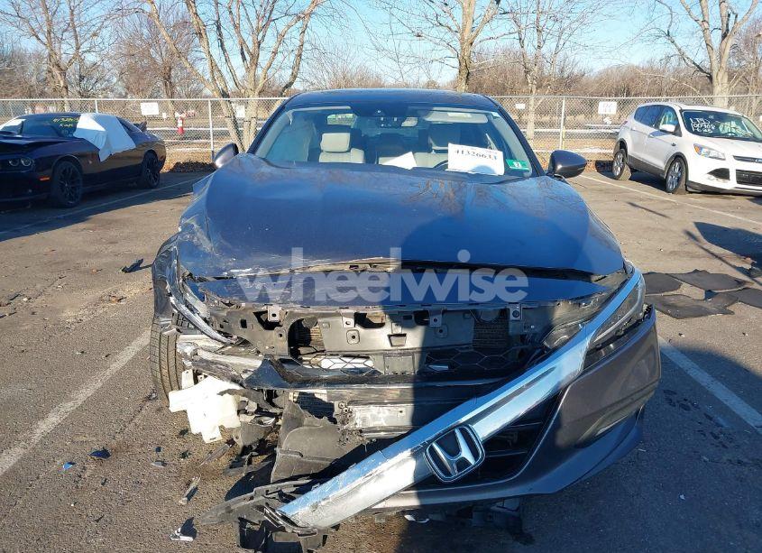 Photo 13 of 2018 Honda Accord EX-L 2.0T (VIN 1HGCV2F5XJA006480)