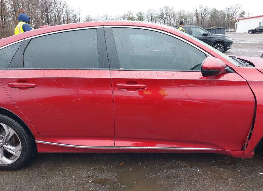 Photo 14 of 2018 Honda Accord EX-L 2.0T (VIN 1HGCV2F5XJA009525)