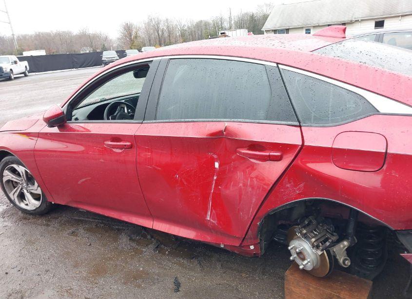 Photo 15 of 2018 Honda Accord EX-L 2.0T (VIN 1HGCV2F5XJA009525)