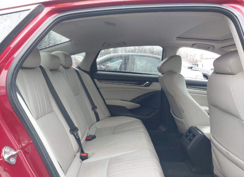 Photo 8 of 2018 Honda Accord EX-L 2.0T (VIN 1HGCV2F5XJA009525)