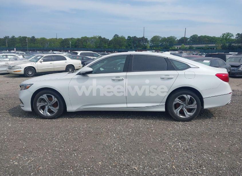 Photo 14 of 2018 Honda Accord EX-L 2.0T (VIN 1HGCV2F5XJA015485)