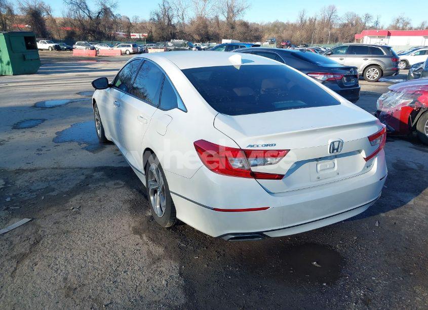 Photo 3 of 2018 Honda Accord EX-L 2.0T (VIN 1HGCV2F5XJA018970)