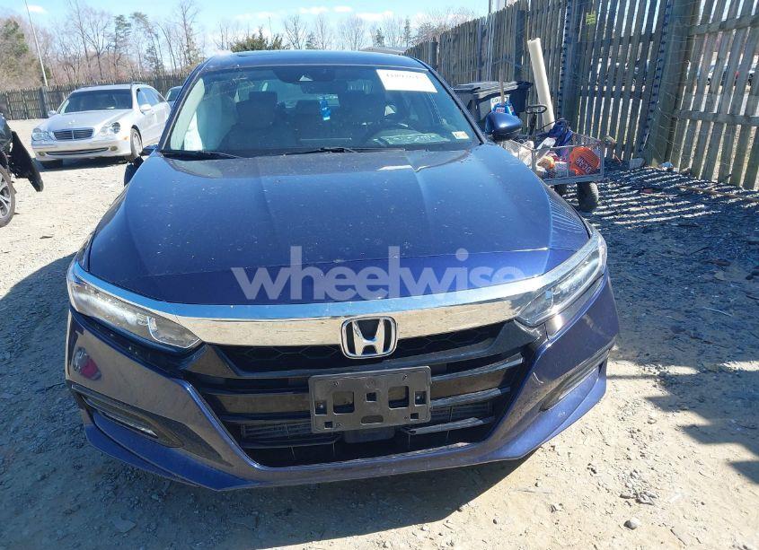 Photo 12 of 2018 Honda Accord EX-L 2.0T (VIN 1HGCV2F5XJA022145)