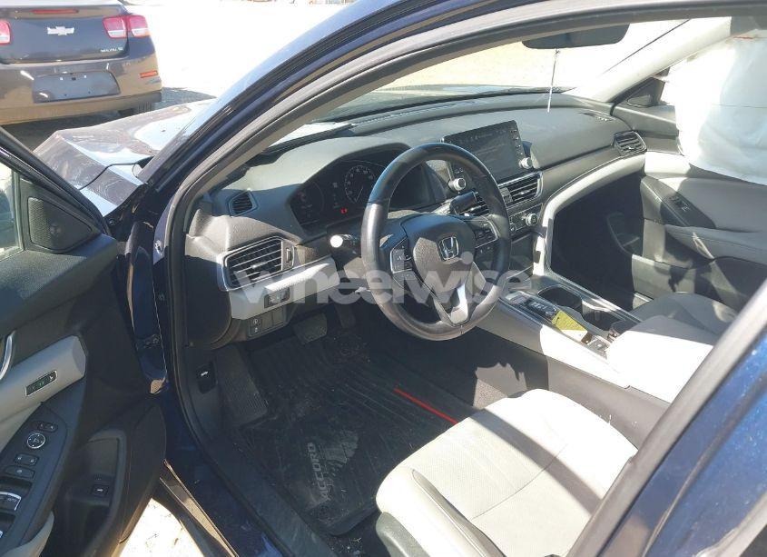 Photo 5 of 2018 Honda Accord EX-L 2.0T (VIN 1HGCV2F5XJA022145)