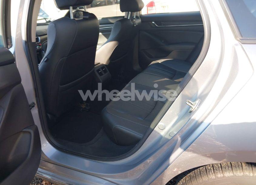 Photo 8 of 2019 Honda Accord EX-L 2.0T (VIN 1HGCV2F5XKA007856)