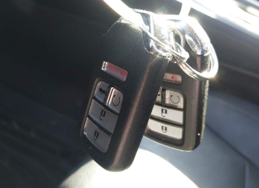 Photo 11 of 2018 Honda Accord EX-L 2.0T (VIN 1HGCV2F63JA037935)