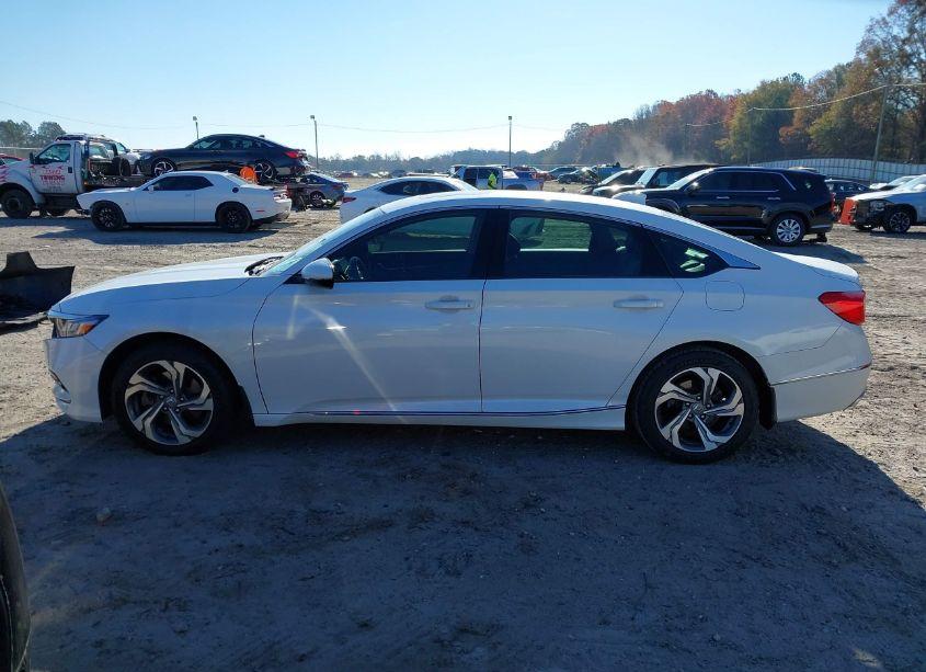 Photo 15 of 2018 Honda Accord EX-L 2.0T (VIN 1HGCV2F63JA037935)