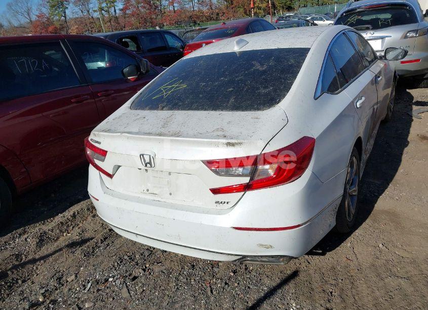 Photo 15 of 2018 Honda Accord EX-L 2.0T (VIN 1HGCV2F66JA024760)