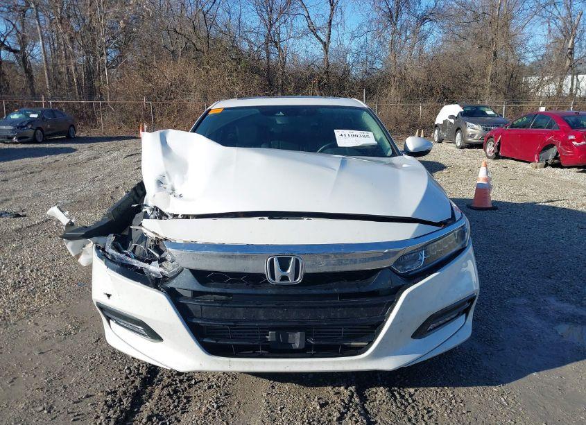 Photo 12 of 2018 Honda Accord EX-L 2.0T (VIN 1HGCV2F69JA037924)