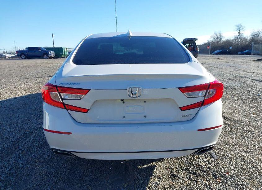 Photo 16 of 2018 Honda Accord EX-L 2.0T (VIN 1HGCV2F69JA037924)