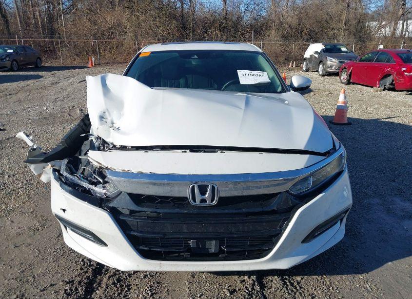 Photo 17 of 2018 Honda Accord EX-L 2.0T (VIN 1HGCV2F69JA037924)