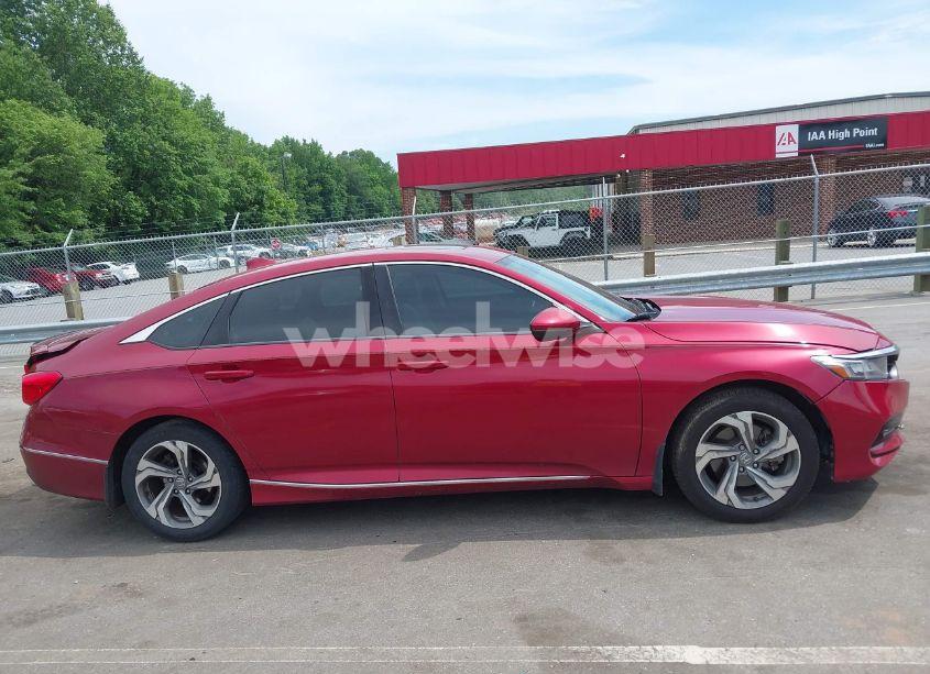 Photo 13 of 2018 Honda Accord EX-L 2.0T (VIN 1HGCV2F69JA038104)