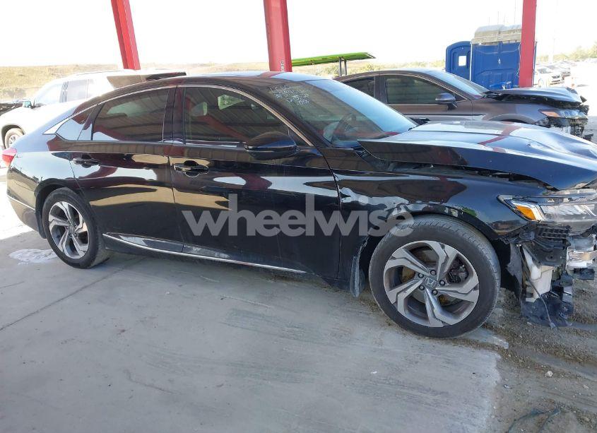 Photo 14 of 2018 Honda Accord EX-L 2.0T (VIN 1HGCV2F6XJA041707)