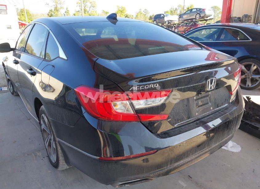 Photo 3 of 2018 Honda Accord EX-L 2.0T (VIN 1HGCV2F6XJA041707)