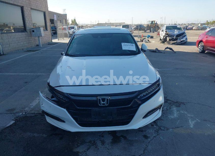 Photo 12 of 2018 Honda Accord TOURING 2.0T (VIN 1HGCV2F90JA024201)