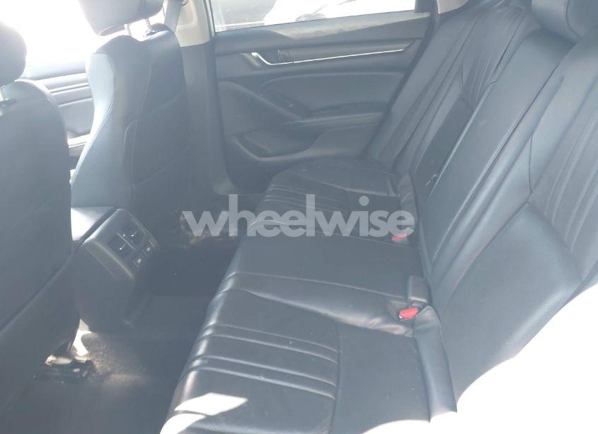 Photo 8 of 2018 Honda Accord TOURING 2.0T (VIN 1HGCV2F90JA024201)