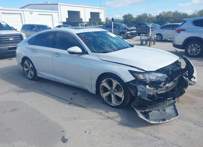 2018 Honda Accord TOURING 2.0T (VIN 1HGCV2F90JA041046) main photo