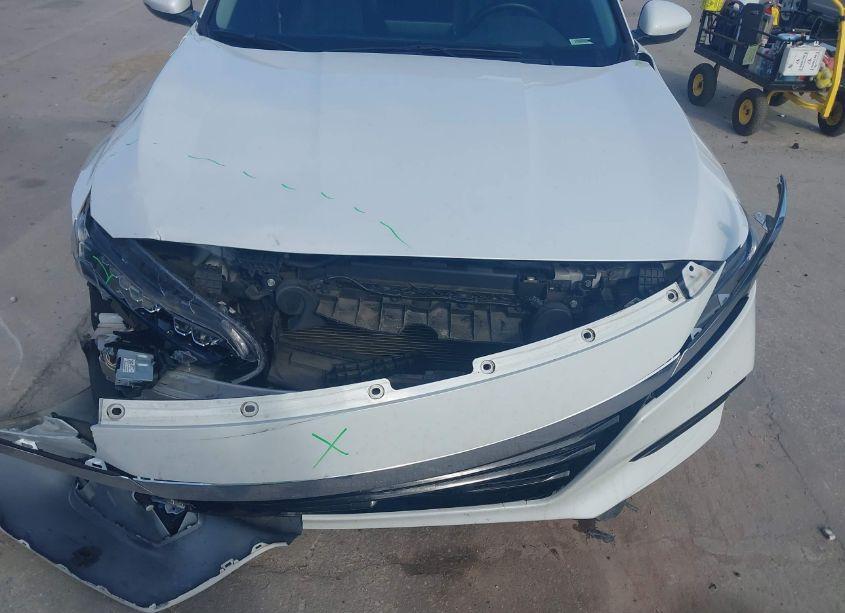 Photo 12 of 2018 Honda Accord TOURING 2.0T (VIN 1HGCV2F90JA041046)