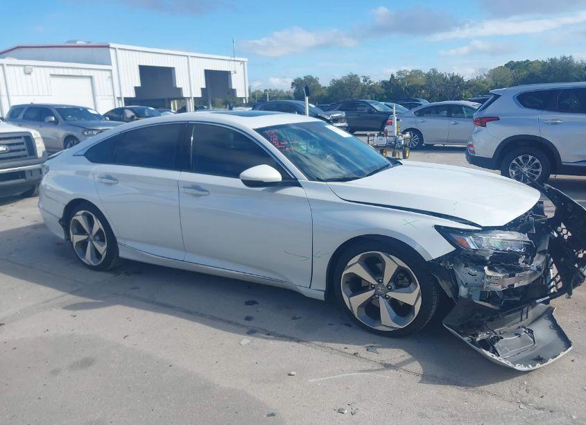 Photo 13 of 2018 Honda Accord TOURING 2.0T (VIN 1HGCV2F90JA041046)