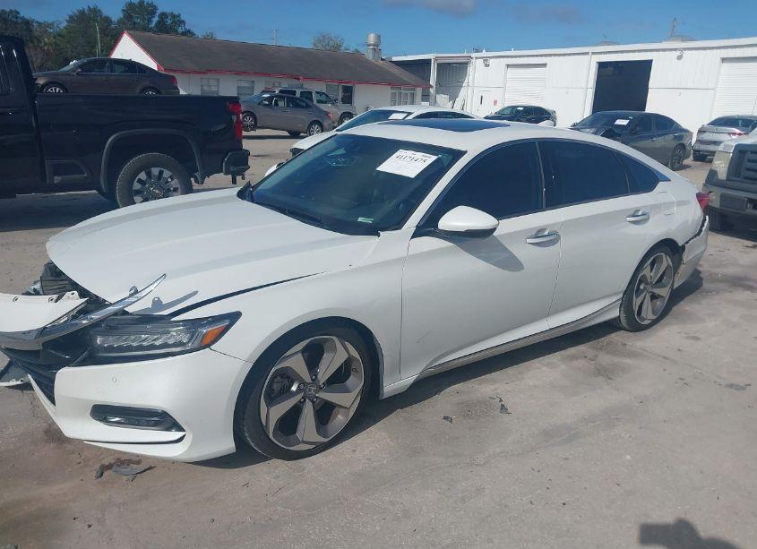 Photo 14 of 2018 Honda Accord TOURING 2.0T (VIN 1HGCV2F90JA041046)