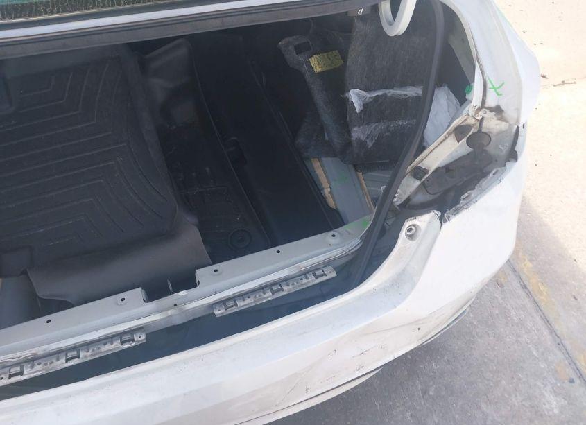 Photo 6 of 2018 Honda Accord TOURING 2.0T (VIN 1HGCV2F90JA041046)