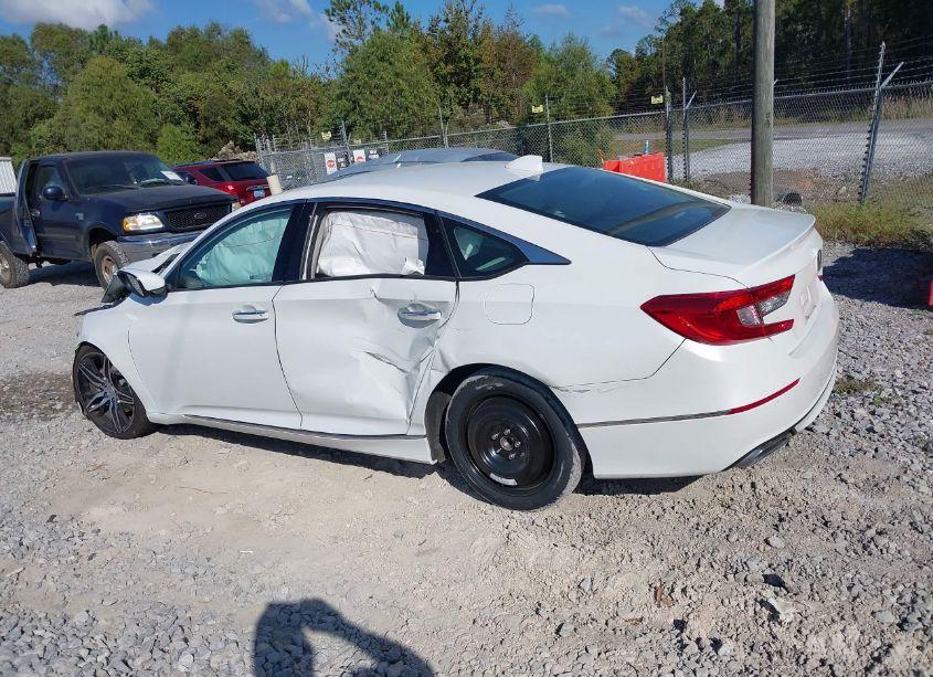 Photo 14 of 2022 Honda Accord TOURING (VIN 1HGCV2F90NA009784)