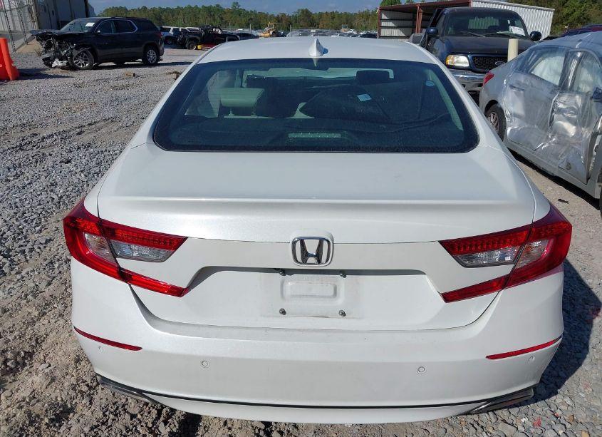 Photo 16 of 2022 Honda Accord TOURING (VIN 1HGCV2F90NA009784)