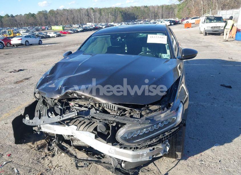 Photo 13 of 2018 Honda Accord TOURING 2.0T (VIN 1HGCV2F91JA019721)