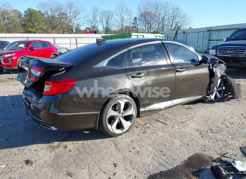 Photo 4 of 2018 Honda Accord TOURING 2.0T (VIN 1HGCV2F91JA019721)