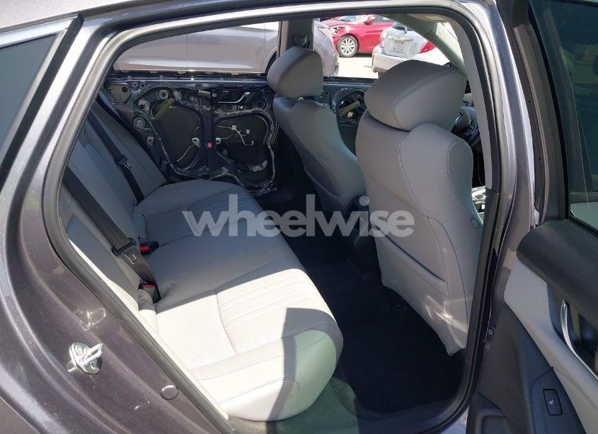 Photo 8 of 2018 Honda Accord TOURING 2.0T (VIN 1HGCV2F91JA026099)