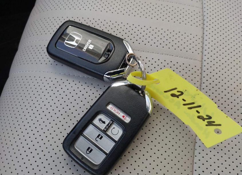 Photo 11 of 2018 Honda Accord TOURING 2.0T (VIN 1HGCV2F91JA026801)