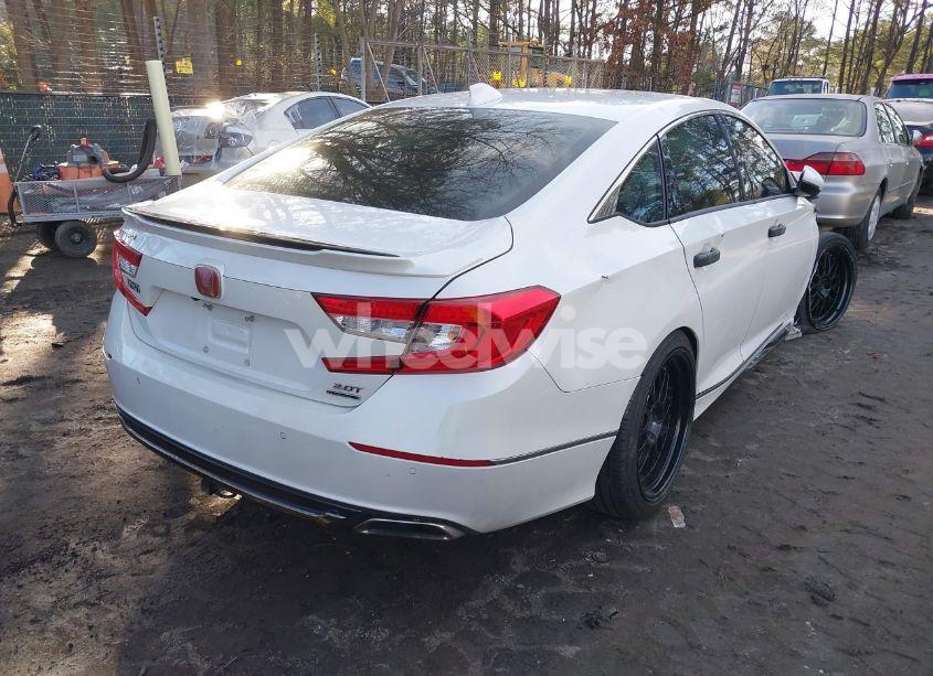 Photo 4 of 2018 Honda Accord TOURING 2.0T (VIN 1HGCV2F91JA028192)