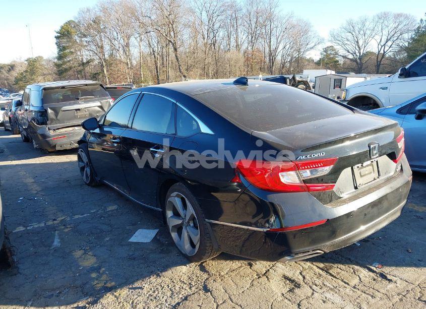 Photo 3 of 2019 Honda Accord TOURING 2.0T (VIN 1HGCV2F91KA033717)