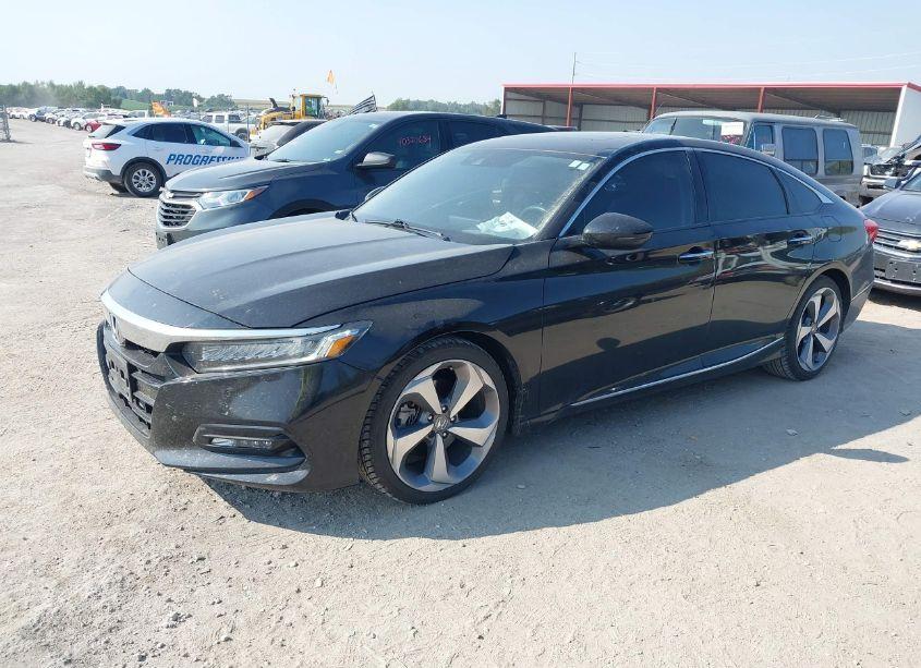 Photo 2 of 2020 Honda Accord TOURING (VIN 1HGCV2F91LA027823)
