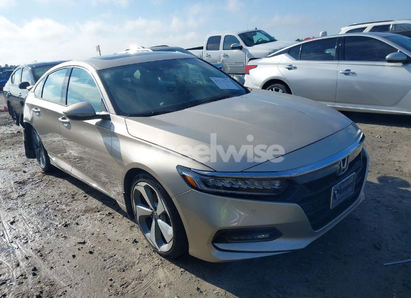 2018 Honda Accord TOURING 2.0T (VIN 1HGCV2F92JA016181) main photo