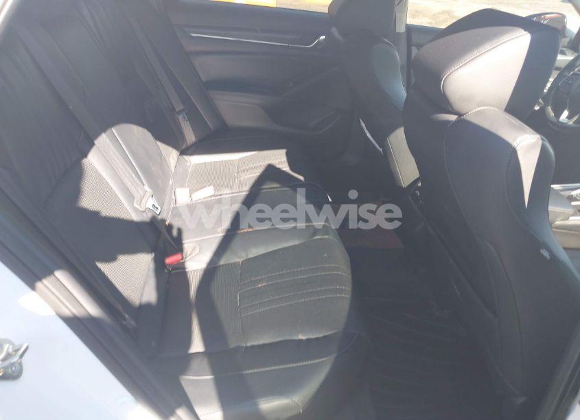 Photo 8 of 2018 Honda Accord TOURING 2.0T (VIN 1HGCV2F92JA027214)